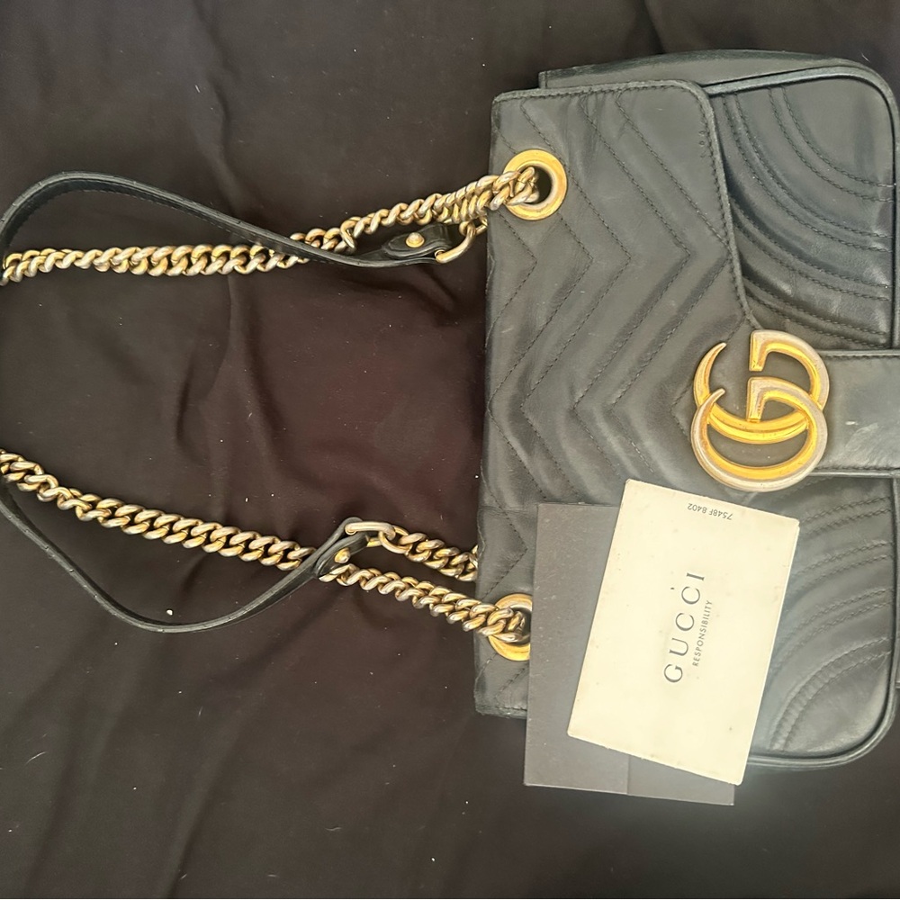 Gucci Marmont Medium Black Leather Shoulder Bag